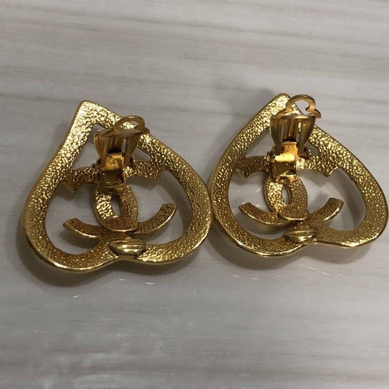 Chanel Vintage 鏤空愛心耳夾-9