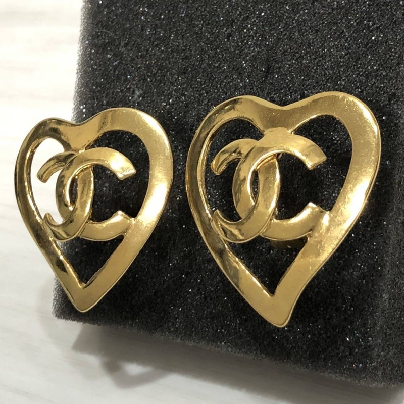 Chanel Vintage 鏤空愛心耳夾-15
