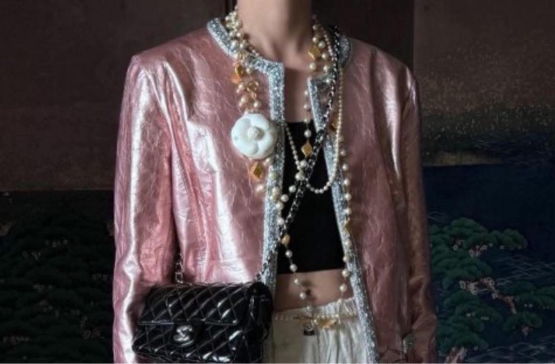 CHANEL 黑色漆皮 涼皮 雙蓋 皮穿練 coco 25cm 肩背包 側背包 斜背包 #割愛收藏 vintage 85新  正常使用痕跡  這個專櫃現在現在同系列新款要40萬 🛫-0