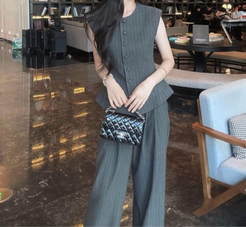 CHANEL 黑色漆皮 涼皮 雙蓋 皮穿練 coco 25cm 肩背包 側背包 斜背包 #割愛收藏 vintage 85新  正常使用痕跡  這個專櫃現在現在同系列新款要40萬 🛫-1