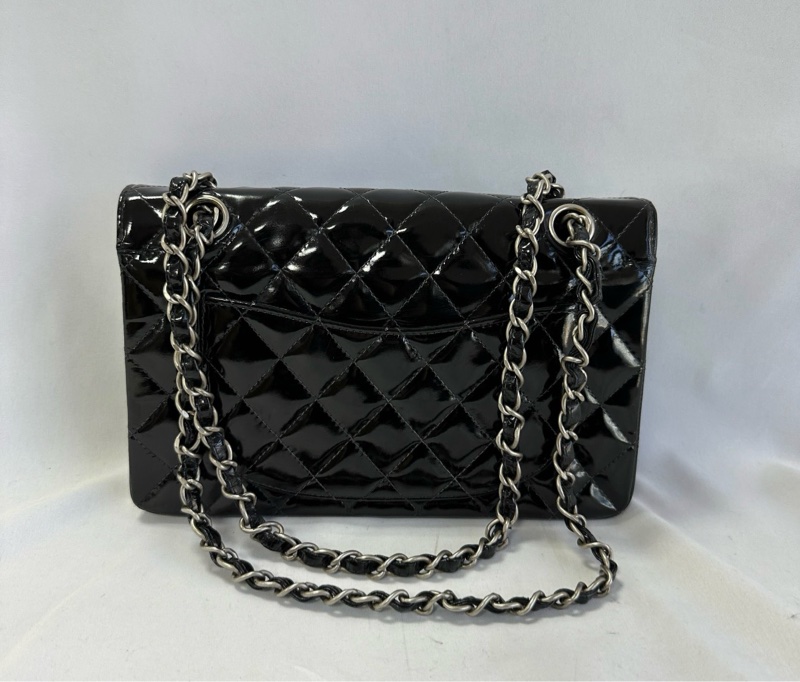 CHANEL 黑色漆皮 涼皮 雙蓋 皮穿練 coco 25cm 肩背包 側背包 斜背包 #割愛收藏 vintage 85新  正常使用痕跡  這個專櫃現在現在同系列新款要40萬 🛫-32