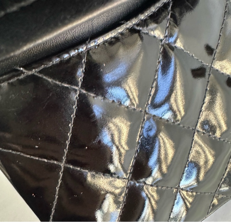 CHANEL 黑色漆皮 涼皮 雙蓋 皮穿練 coco 25cm 肩背包 側背包 斜背包 #割愛收藏 vintage 85新  正常使用痕跡  這個專櫃現在現在同系列新款要40萬 🛫-35