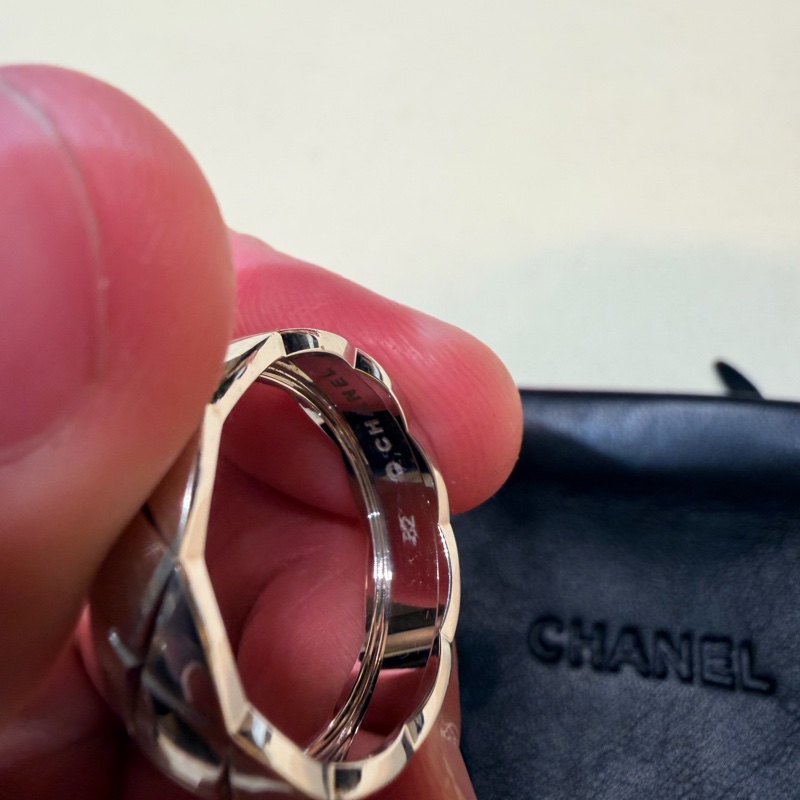 CHANEL 中版18K 銀色COCO CRUSH 尺寸62-16