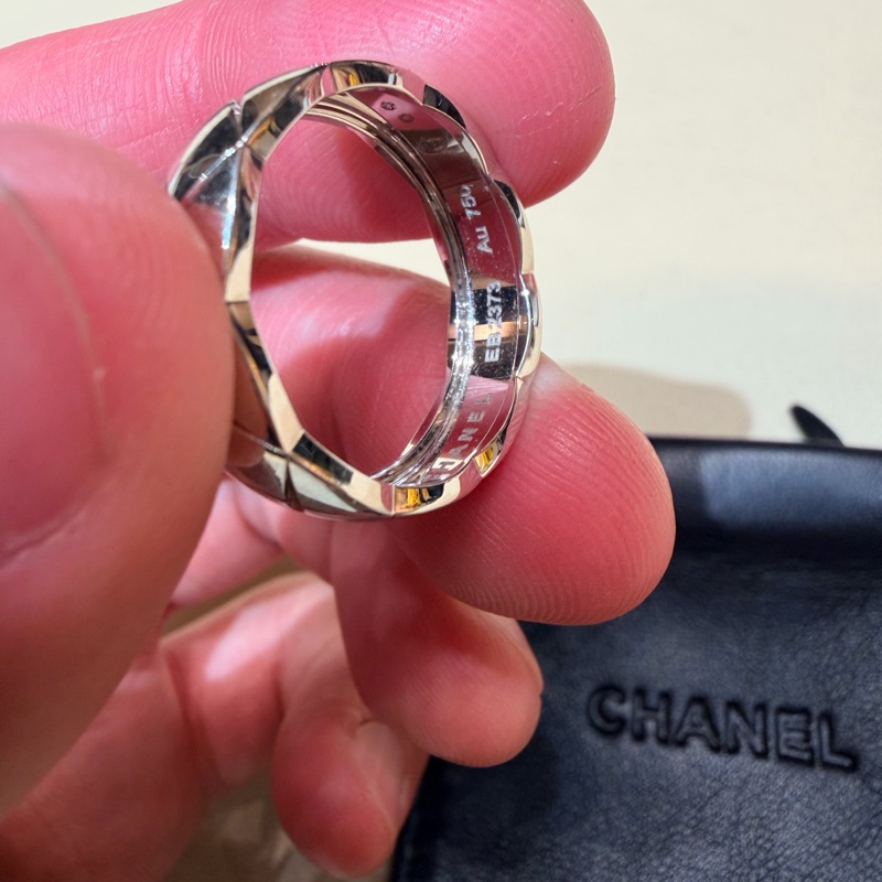 CHANEL 中版18K 銀色COCO CRUSH 尺寸62-20