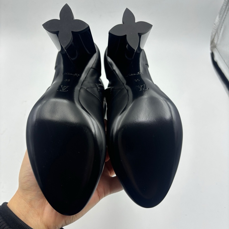 閒置新未使用 LV路易威登羊皮短靴/尺碼：36碼 附件：防塵袋-5