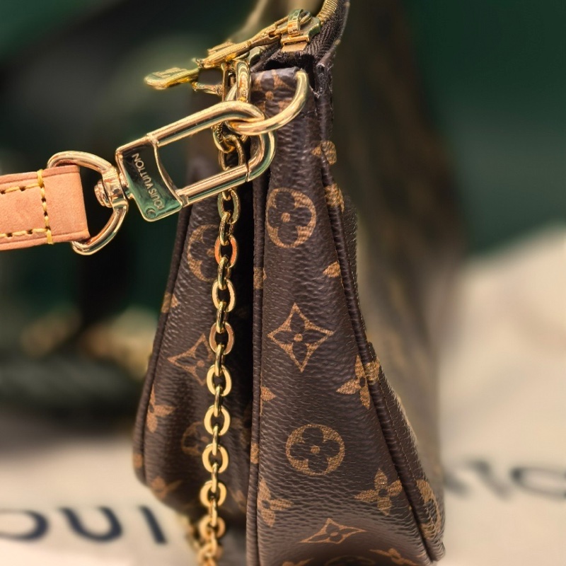 LouisVuitton路易威登 五合一綠肩帶 芯片款 附件：有塵袋-2