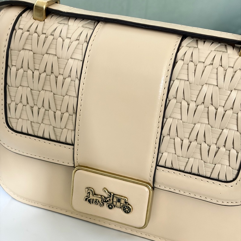 Coach Alie 18 奶白色-1