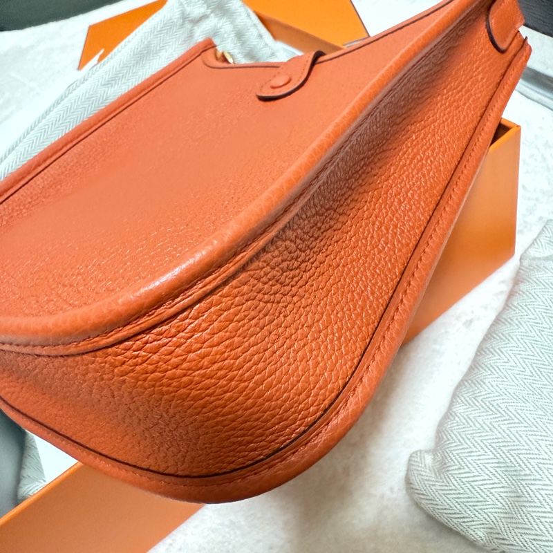 近全新愛馬仕Hermes mini evelyne 16 火焰橘金釦-6