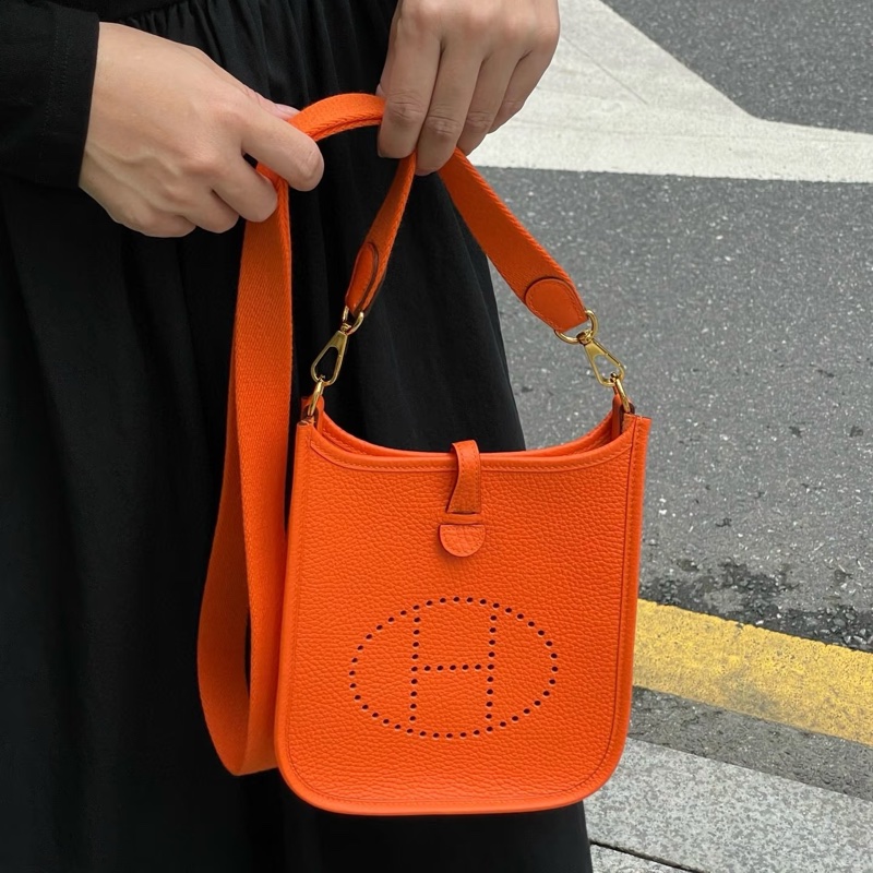 近全新愛馬仕Hermes mini evelyne 16 火焰橘金釦-14