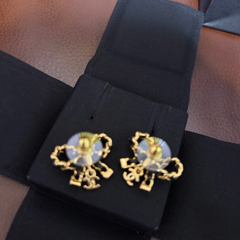 CHANEL蝴蝶結耳環 皮穿鏈-3