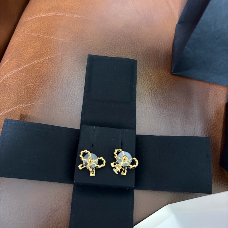 CHANEL蝴蝶結耳環 皮穿鏈-4