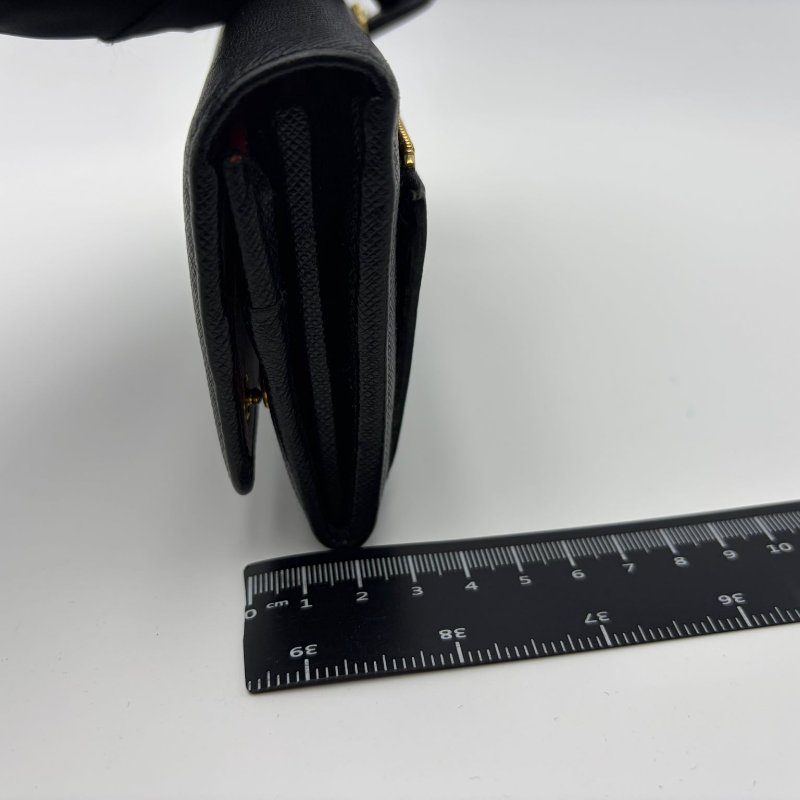 Prada 經典 Saffiano 十字紋牛皮長款翻蓋銀包-4