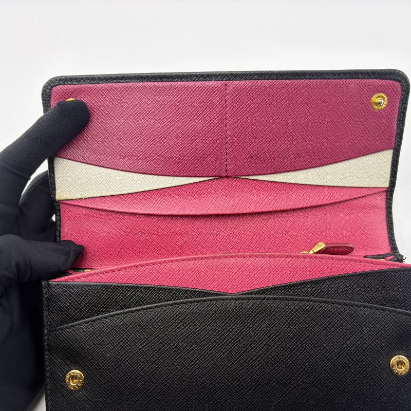 Prada 經典 Saffiano 十字紋牛皮長款翻蓋銀包-12