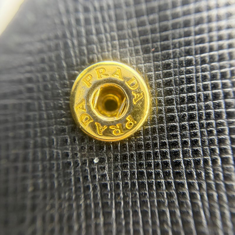 Prada 經典 Saffiano 十字紋牛皮長款翻蓋銀包-16