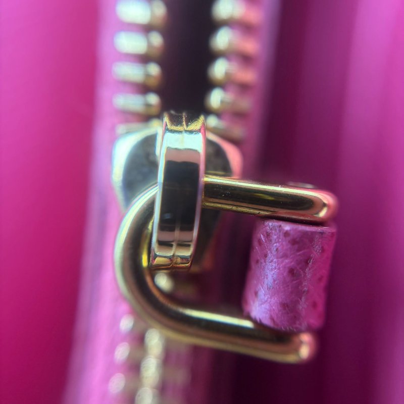 Prada 經典 Saffiano 十字紋牛皮長款翻蓋銀包-18