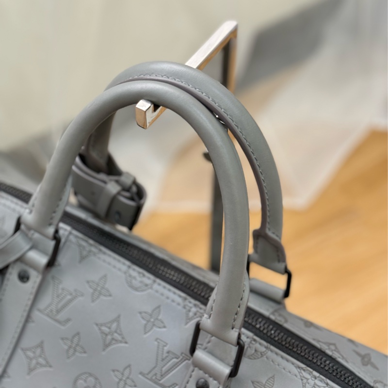 LV Keepall 50灰色壓紋小牛皮旅行袋✨最新晶片款-16