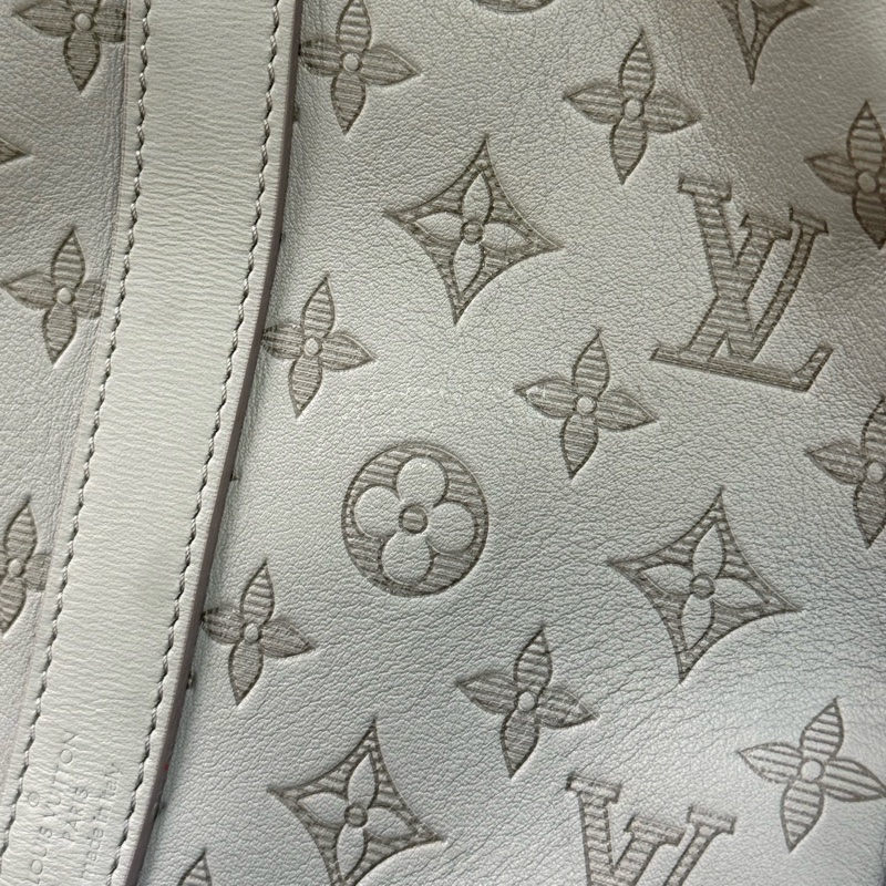 LV Keepall 50灰色壓紋小牛皮旅行袋✨最新晶片款-19