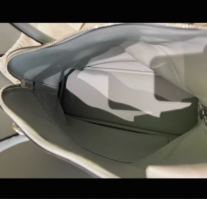 有購證✨ Hermes/愛馬仕 保齡球bolide 31，08聖杯藍 Y刻 銀扣，附件：塵袋 票 肩帶，少鎖鑰匙皮牌-9