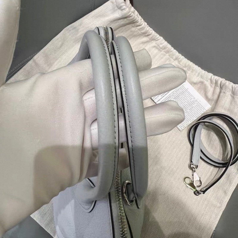 有購證✨ Hermes/愛馬仕 保齡球bolide 31，08聖杯藍 Y刻 銀扣，附件：塵袋 票 肩帶，少鎖鑰匙皮牌-16