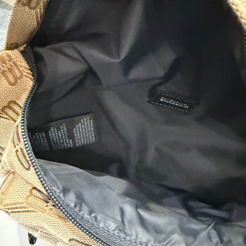 Balenciaga 巴黎世家 滿版BB 布面 腰包 胸口包-9
