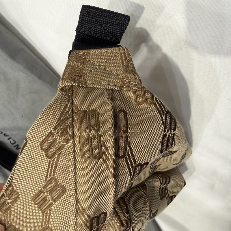 Balenciaga 巴黎世家 滿版BB 布面 腰包 胸口包-17