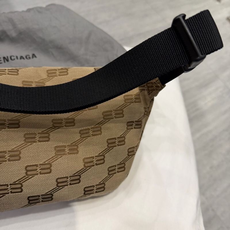 Balenciaga 巴黎世家 滿版BB 布面 腰包 胸口包-22