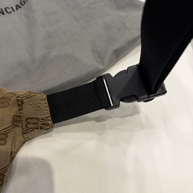 Balenciaga 巴黎世家 滿版BB 布面 腰包 胸口包-24