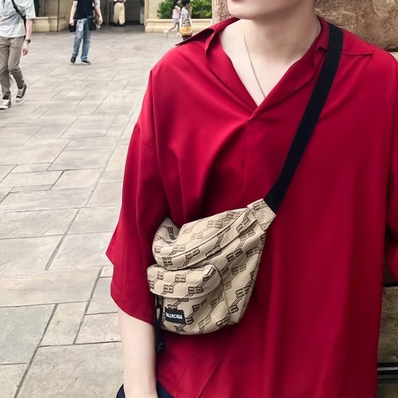 Balenciaga 巴黎世家 滿版BB 布面 腰包 胸口包-25