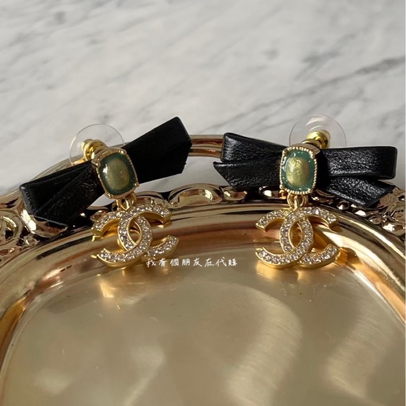 《我有個朋友在代購》香奈兒秀款小羊皮蝴蝶結耳環-4