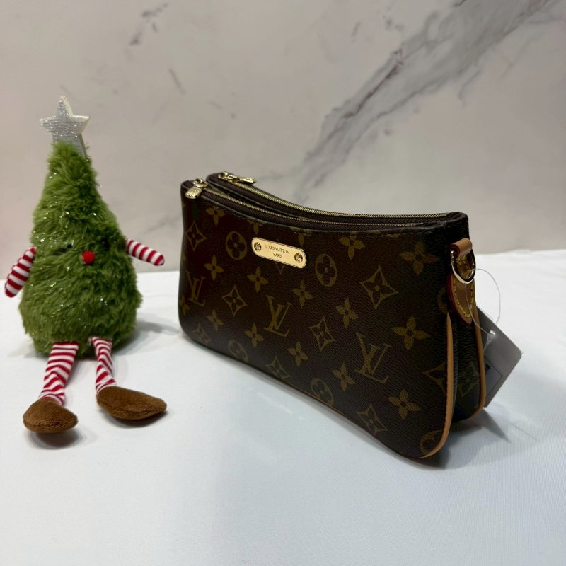 LV 全新Liv Pochette新款雙層麻將包-3