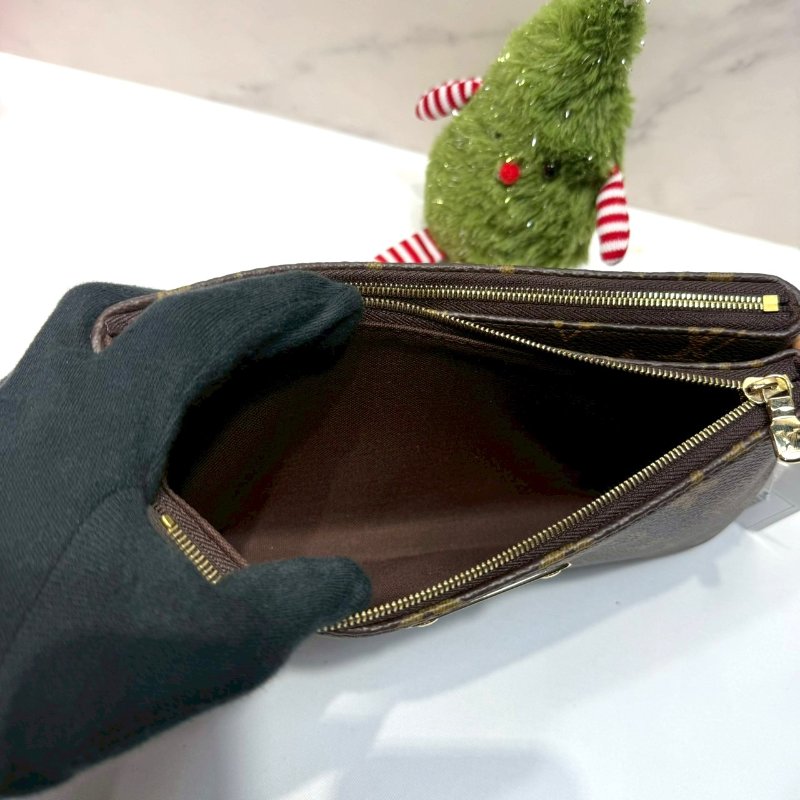 LV 全新Liv Pochette新款雙層麻將包-5