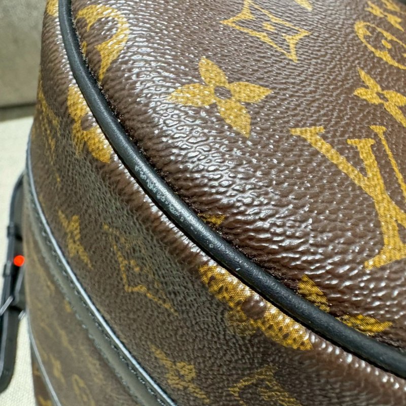 LV 橘鏈圓筒包（2019春夏男系）-7