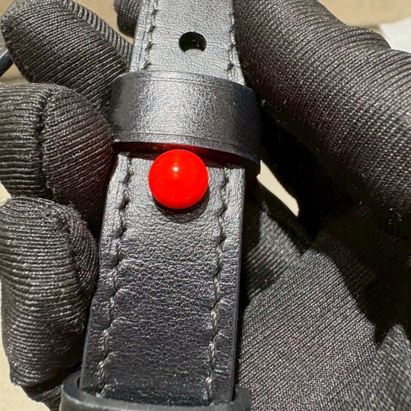 LV 橘鏈圓筒包（2019春夏男系）-21