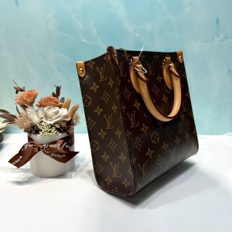 LV Sac Plat BB琴譜包-3