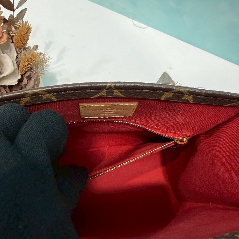 LV Sac Plat BB琴譜包-5