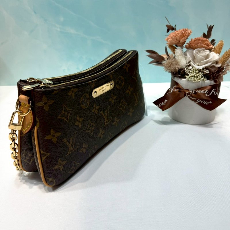 LV 全新Liv Pochette新款雙層麻將包-3