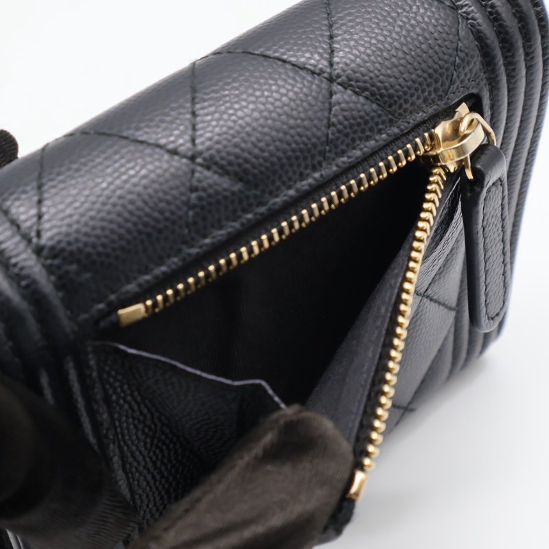 CHANEL Boy粒面牛皮三折短夾 - 黑金25開-4