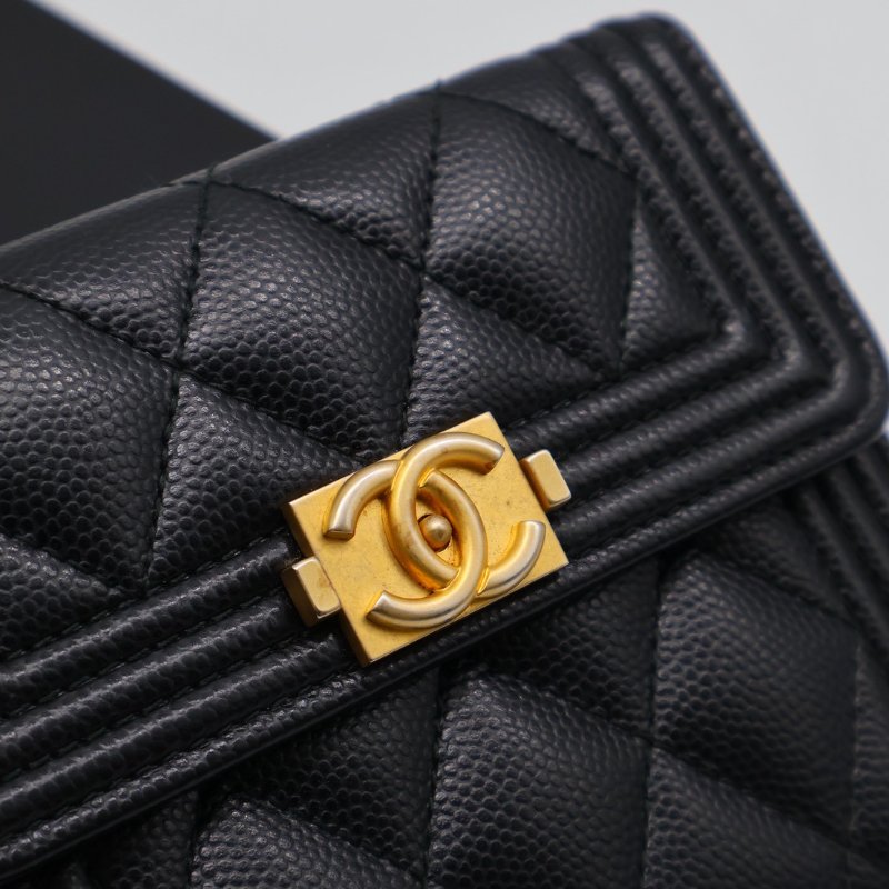 CHANEL Boy粒面牛皮三折短夾 - 黑金25開-7