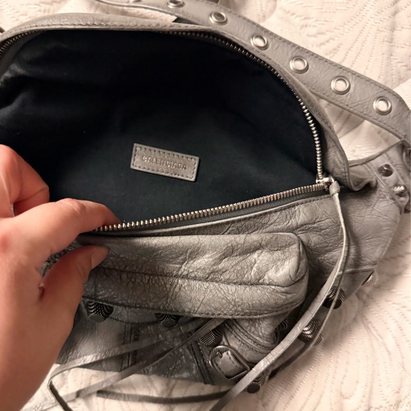 Balenciaga 巴黎世家 Le Cagole 系列鉚釘皮革腰包-5