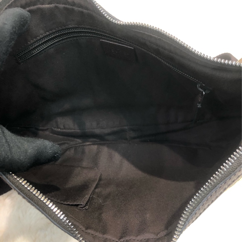 Gucci 老花斜孭袋 XC190-20