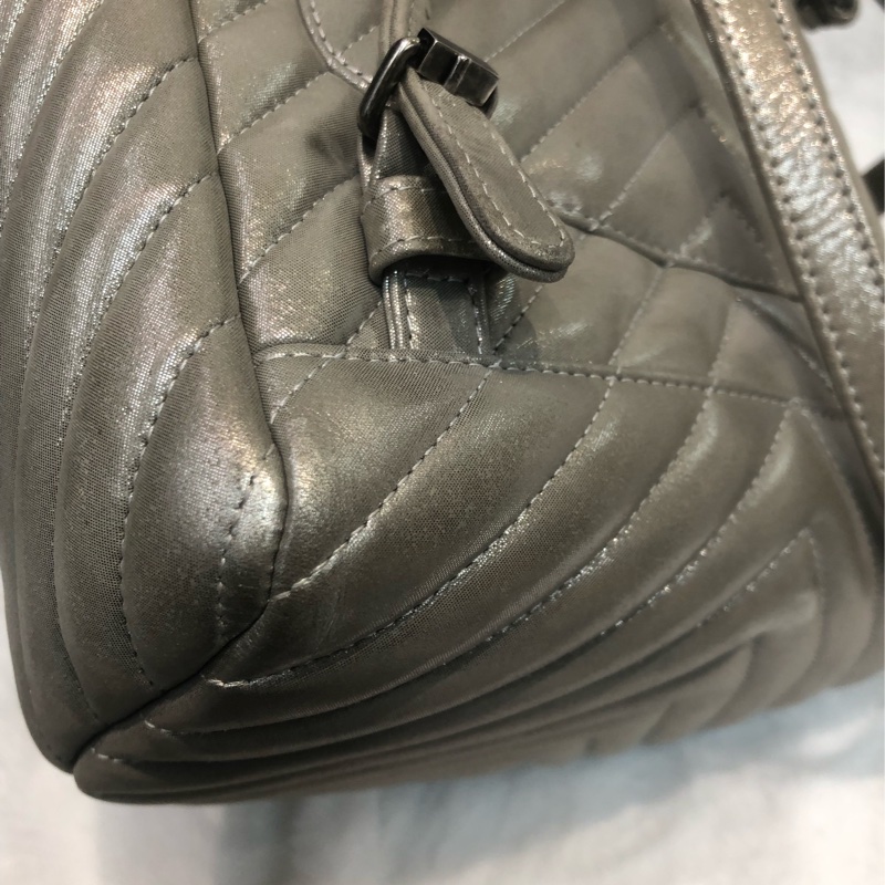 Chanel 銀色V紋背囊 XC245-16