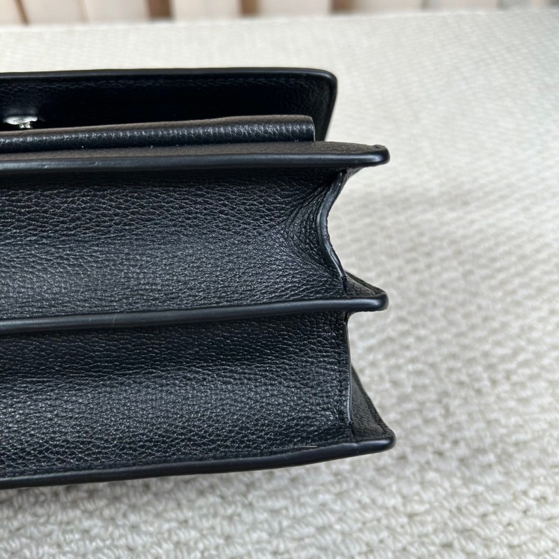 ghh bj ZZZ  YSL聖羅蘭日落黑銀風琴鏈條包 經典黑銀配色 牛皮材質 鏈條肩帶 容量實用 日常通勤出門都很百搭 可單肩可斜挎-9