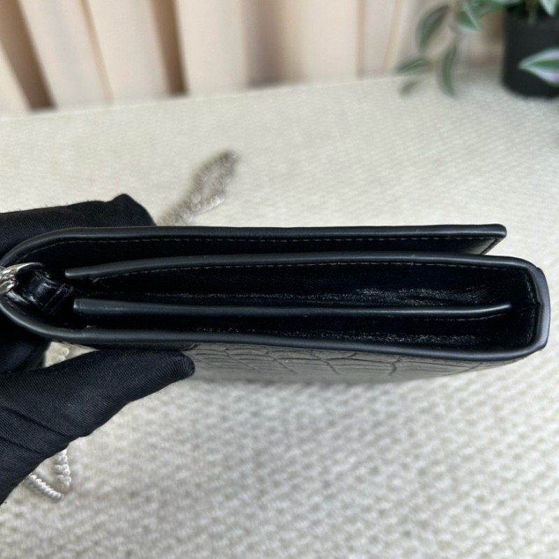 YSL聖羅蘭 Kate黑銀霧面鱷魚紋woc信封包 黑銀配色 鏈條肩帶 可單肩可斜挎 容量實用 低調百搭-11