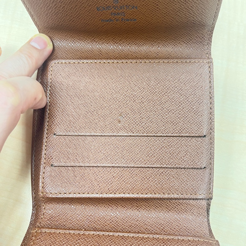 Louis Vuitton（路易威登）Monogram帆布三折短夾#M61652-3