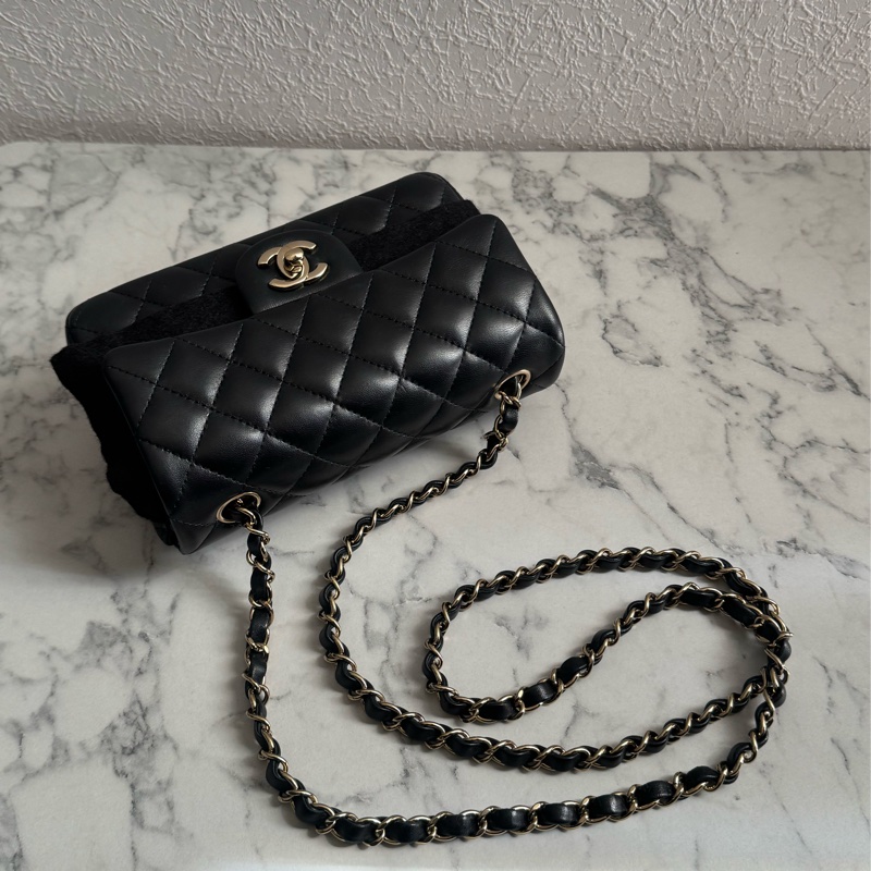 Chanel 黑羊皮淡金雙C coco20 經典必收藏❤️-0