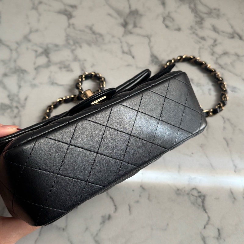 Chanel 黑羊皮淡金雙C coco20 經典必收藏❤️-7