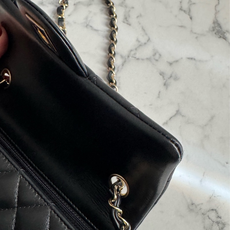 Chanel 黑羊皮淡金雙C coco20 經典必收藏❤️-18