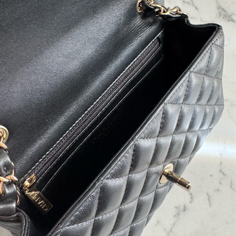 Chanel 黑羊皮淡金雙C coco20 經典必收藏❤️-23