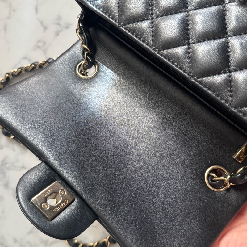 Chanel 黑羊皮淡金雙C coco20 經典必收藏❤️-32