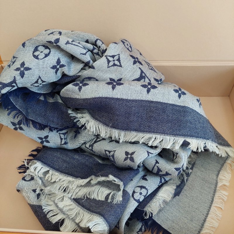 LV M71376 Monogram Denim 披肩/滿版老花/羊毛絲綢披肩/圍巾~二手-8